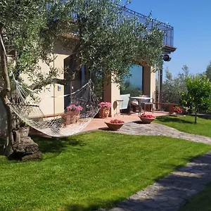 Sotto L'eremo Bed & Breakfast
