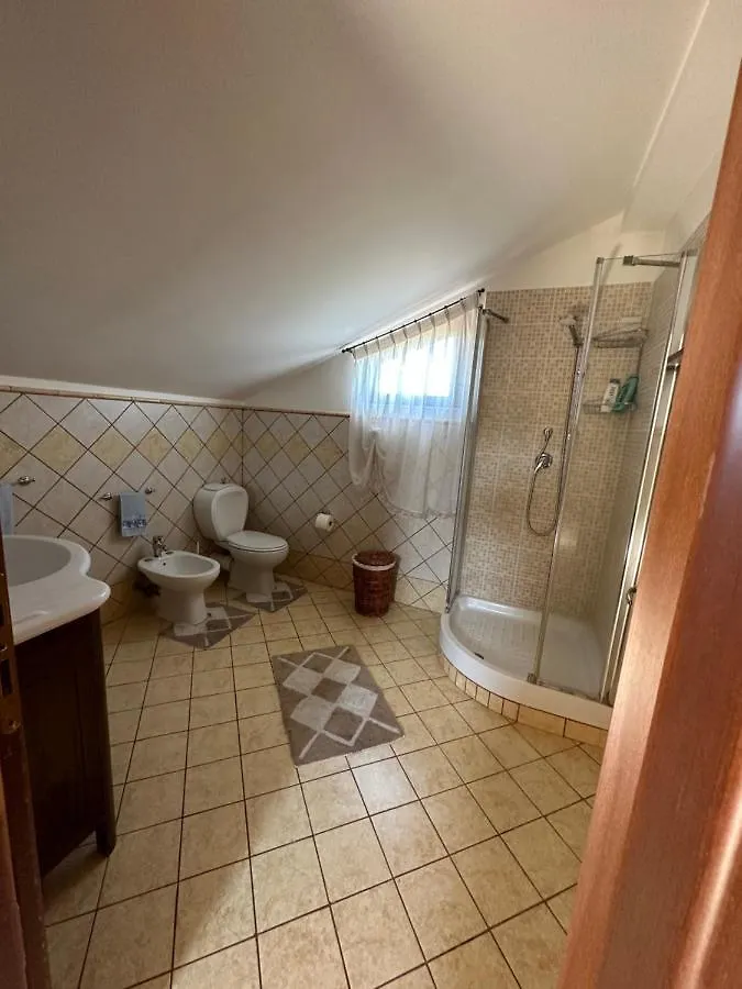 Chila Home Aci Catena Apartment